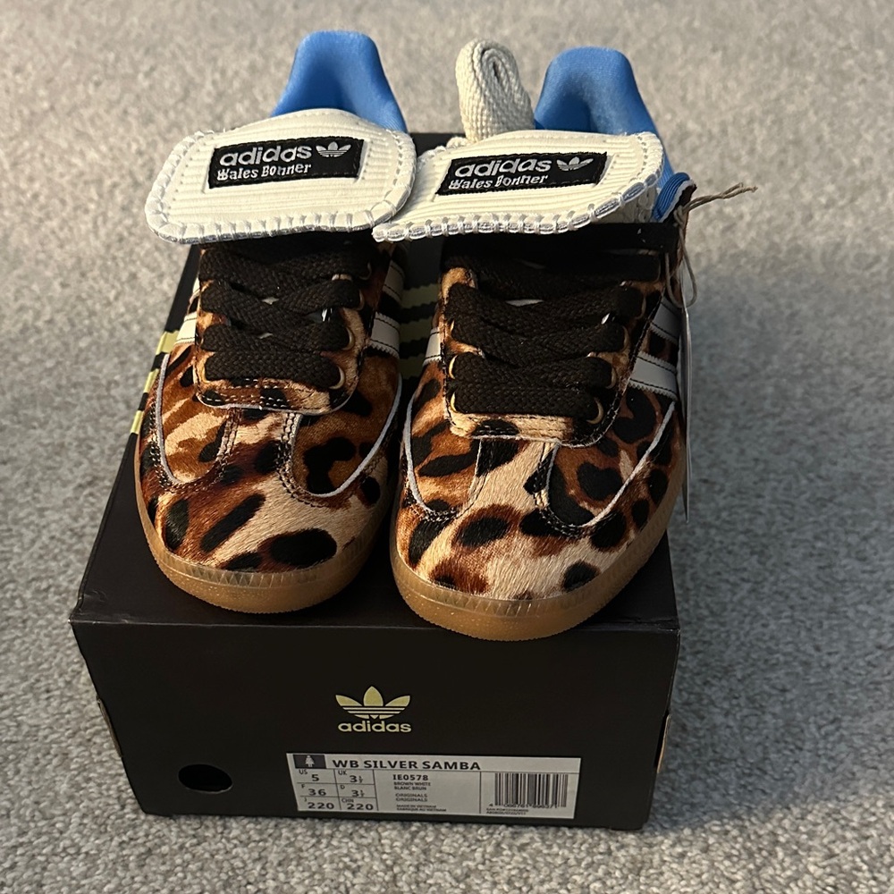 adidas Women's Leopard Print Samba Sneakers with Blue Collar - Picture 1 of 6